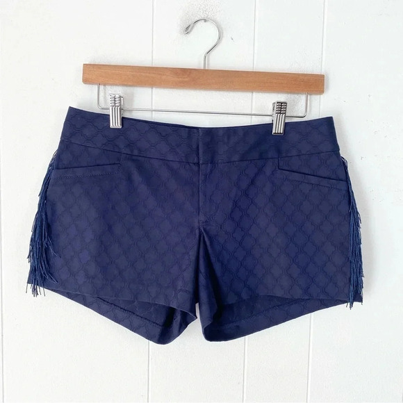 Lilly Pulitzer Womens Size 2 Navy Blue Ellie 4" Shorts Fringe Side Detail 26759 - Picture 1 of 15